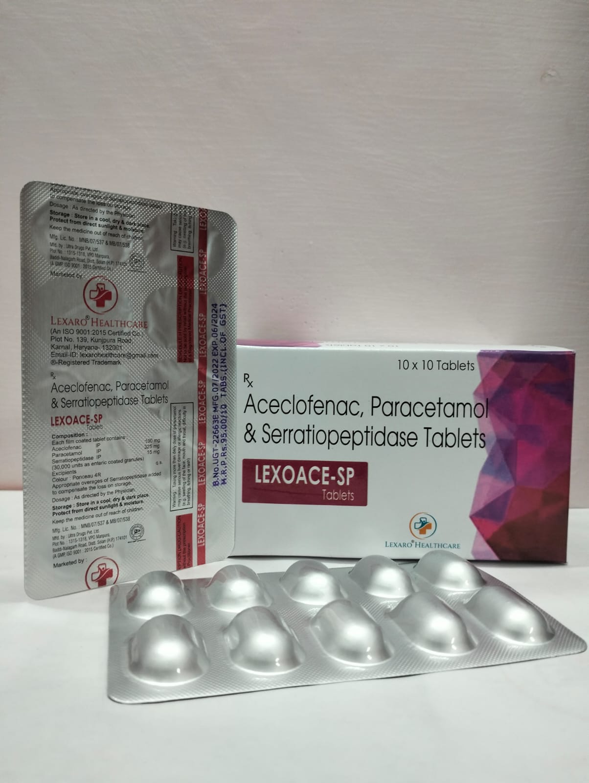 aceclofenac 100mg+ paracetamol 325mg +
serratiopeptidase 15mg