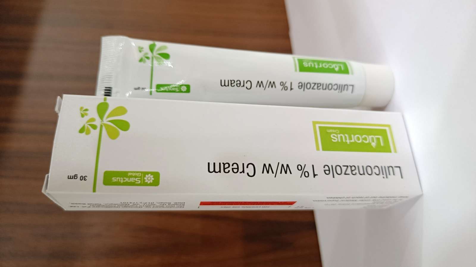 luliconazole 1 % (cream)