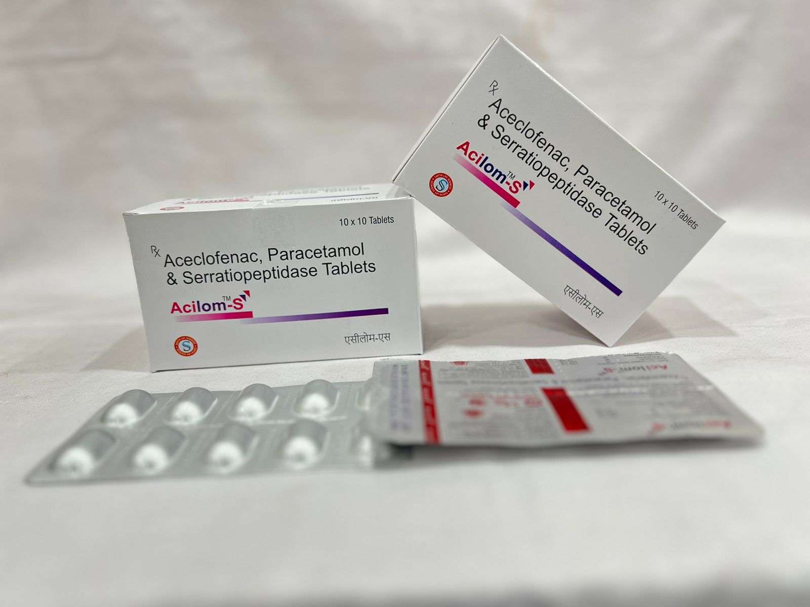 aceclofenac 100 mg + paracetamol
325mg + serratiopeptidase 15mg.