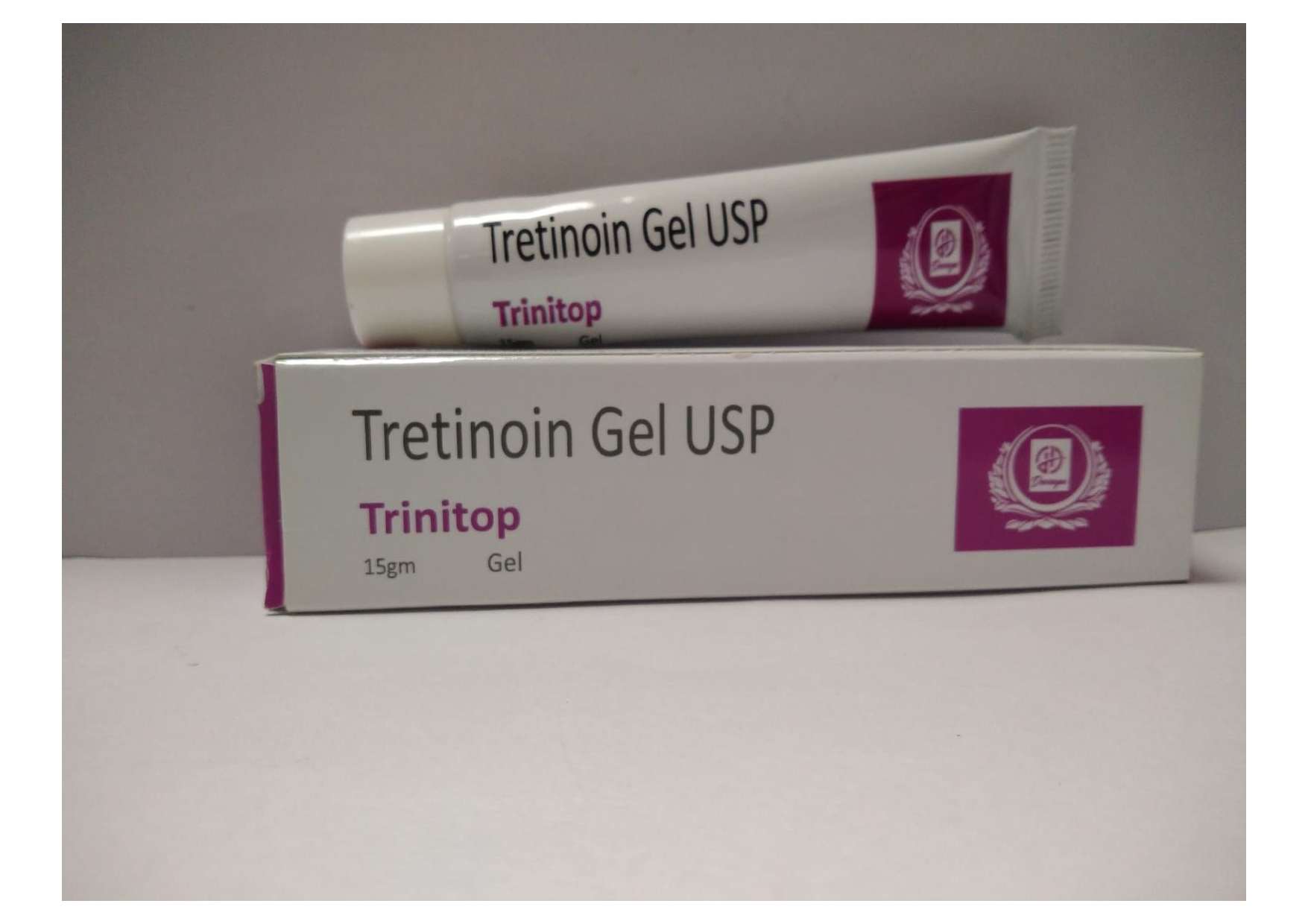 ofloxacin 0.75%+ornidazole 2% +terbinafine hydrochloride 1%
+clobetasol propionate 0.05%+methylparaben 0.2%+propylparaben 0.02%